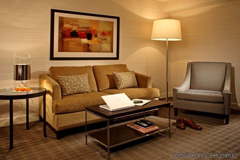 Cambridge Suites Toronto Pokoj fotografie